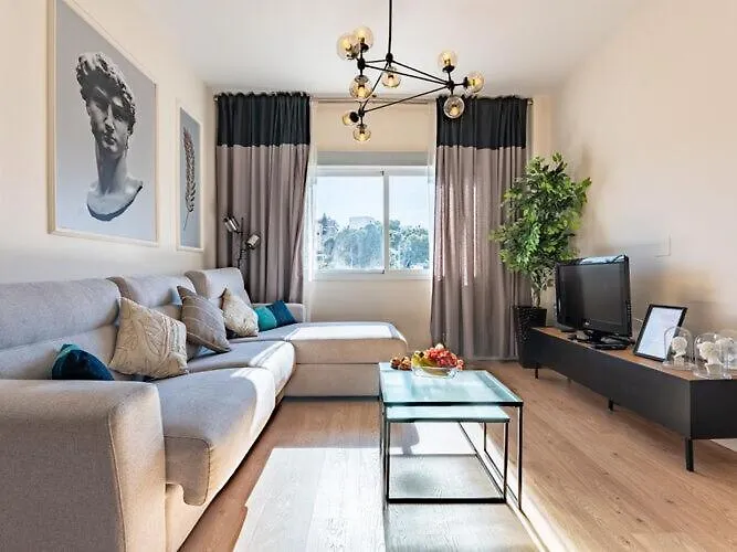 Cosy Apartment Near The Centre Torremolinos Spanje